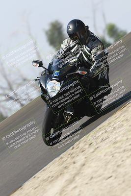 media/Sep-20-2025-TrackDaz (Sat) [[27f0cde673]]/B Group/1120am (Turn 2)/